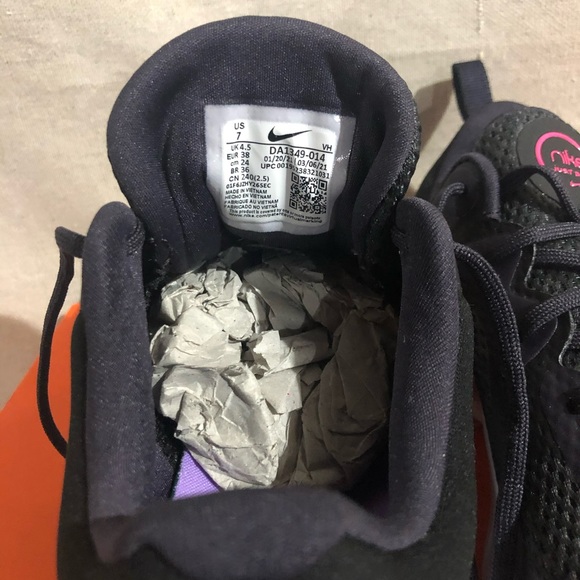 Nike Women Running Shoe - Picture 7 of 7